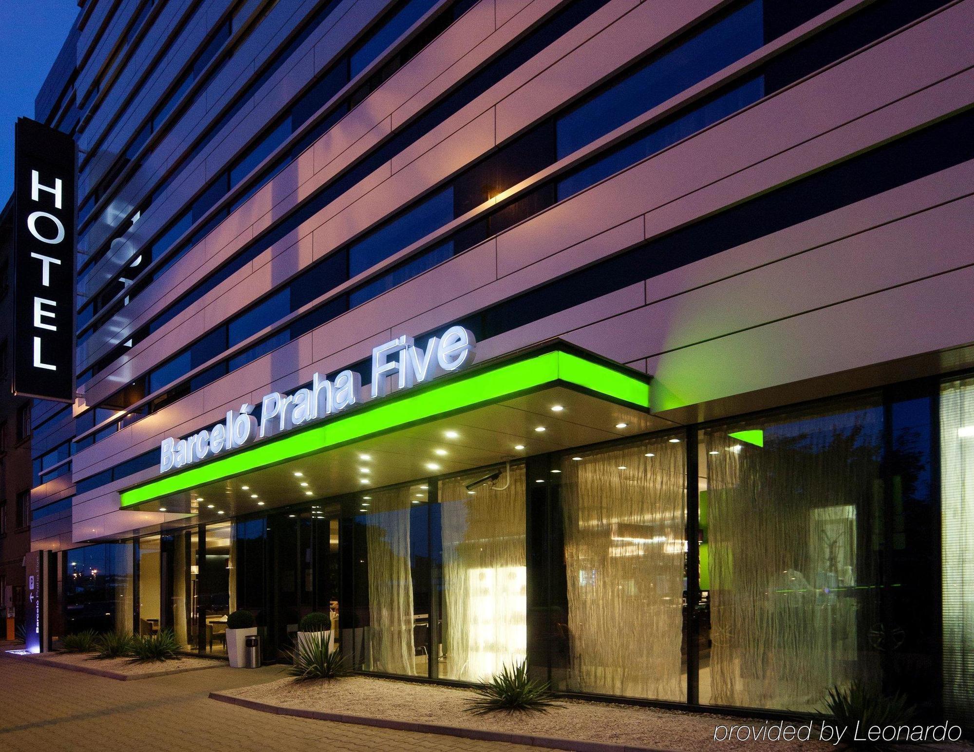 Occidental Praha Five Hotel Exterior foto