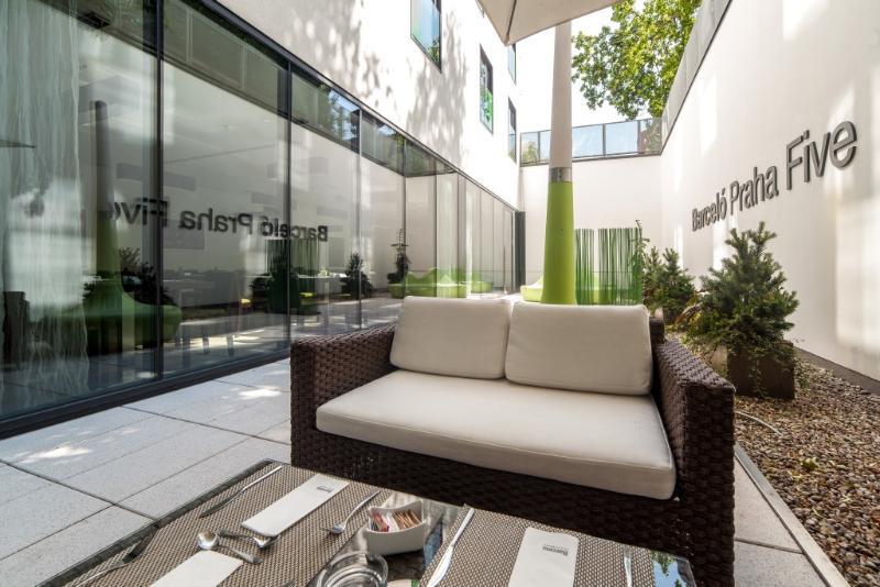 Occidental Praha Five Hotel Exterior foto