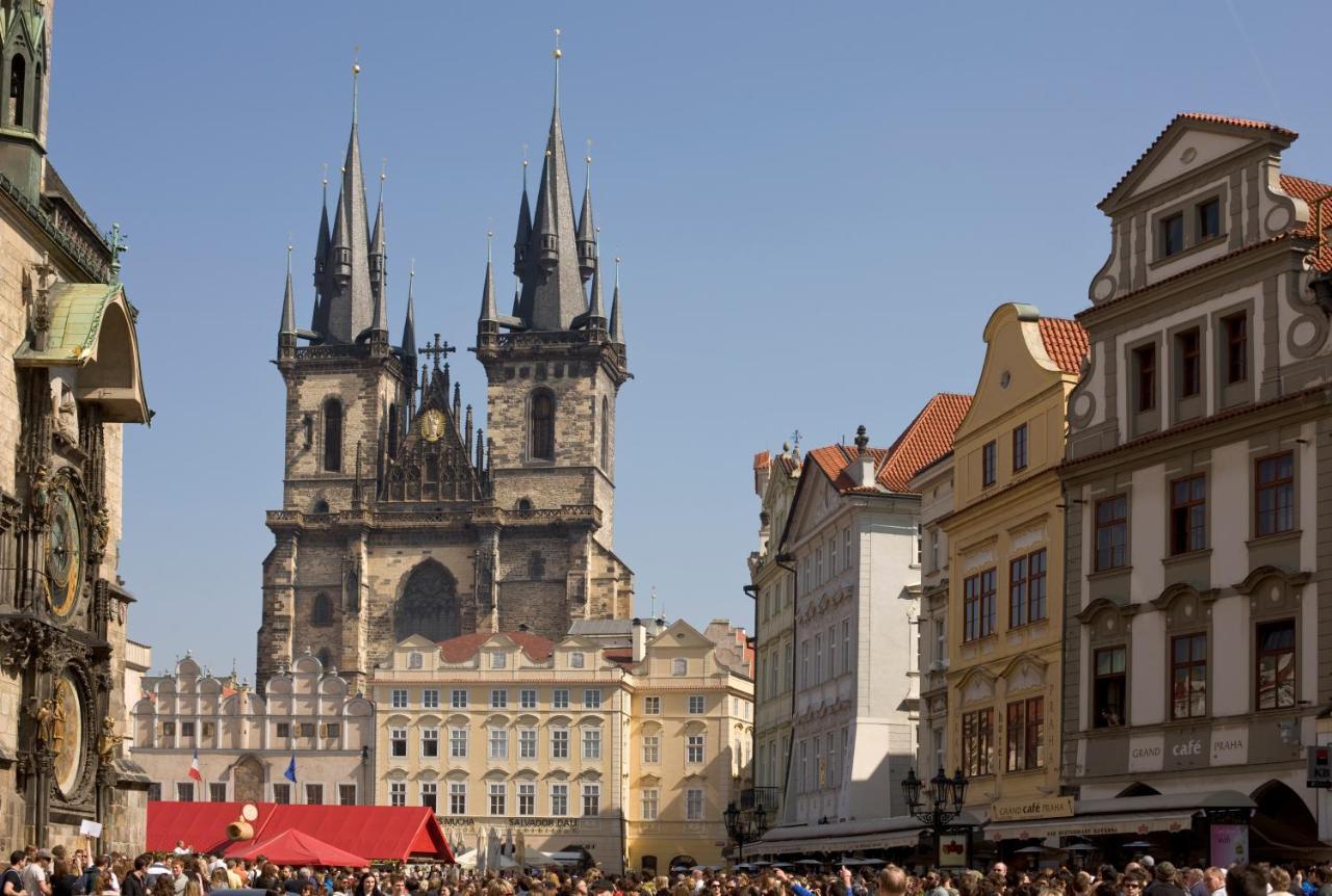 Occidental Praha Five Hotel Exterior foto